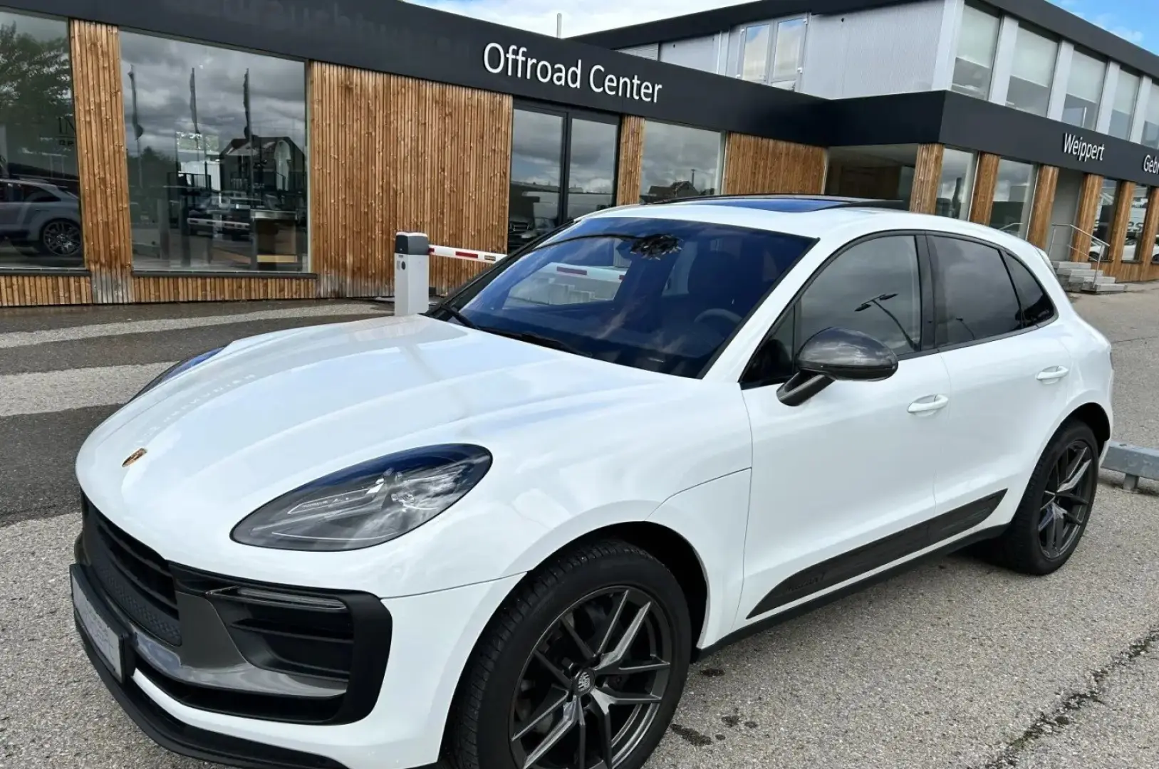 Macan 2.0 T OPF PANO AHK LED SPORTCHRONOPAKET