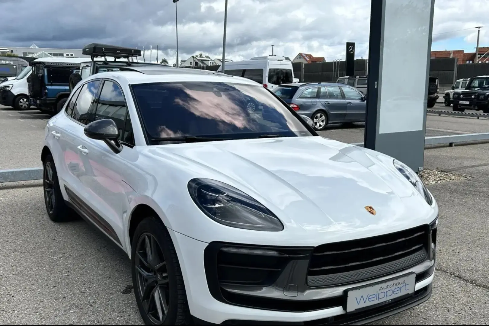 Macan 2.0 T OPF PANO AHK LED SPORTCHRONOPAKET