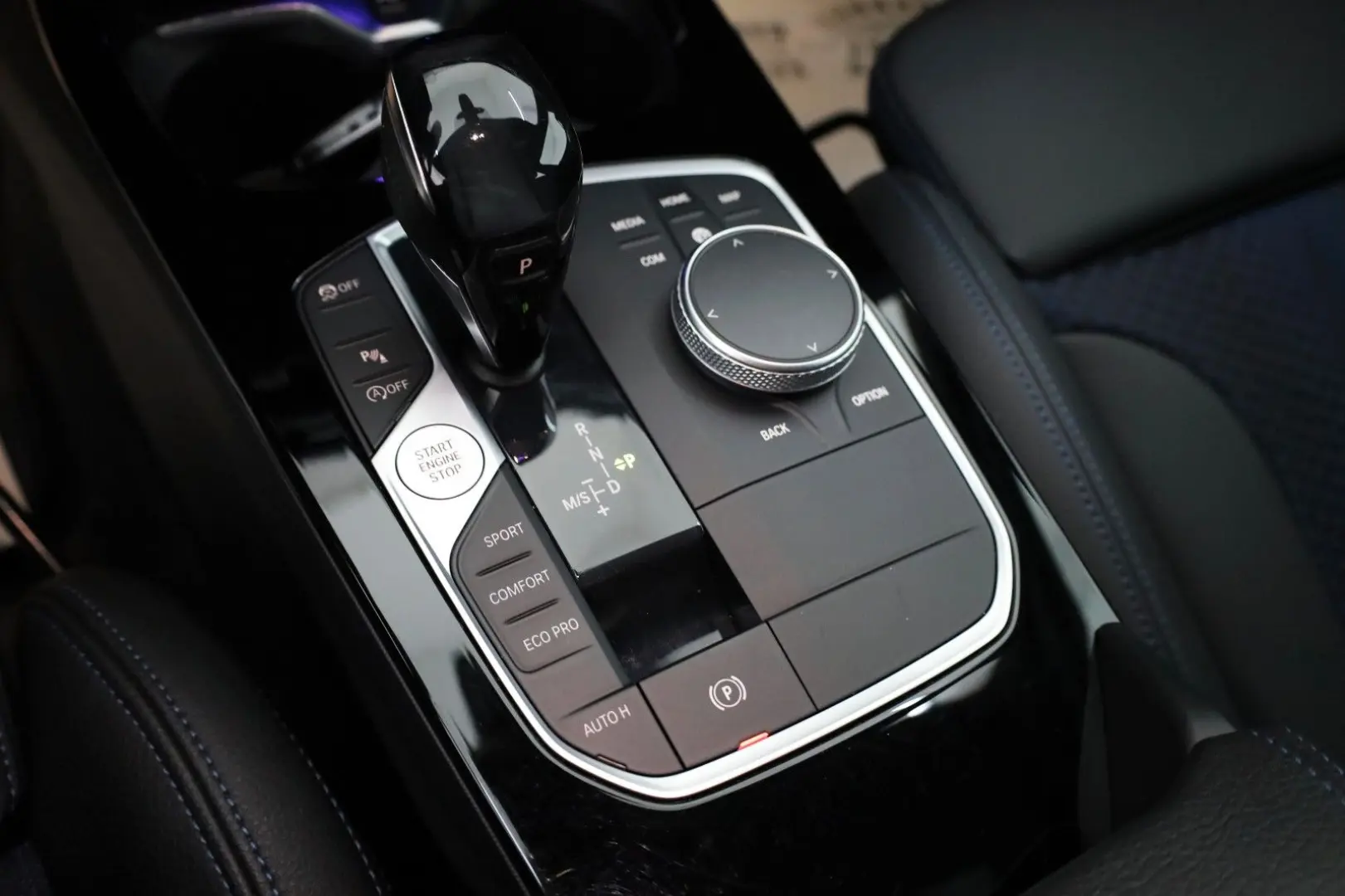 Gran Coupe 218i M Sport TLeder Navi LED SH  WR