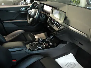 218i Gran Coupe (F44) M Sport  LED AppleCP SHZ