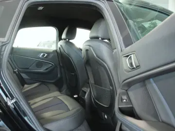 218i Gran Coupe (F44) M Sport  LED AppleCP SHZ