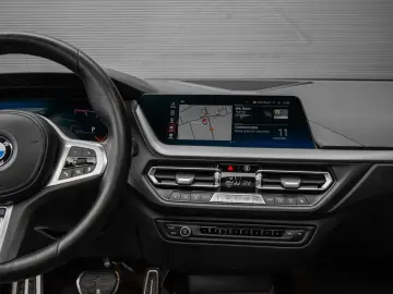 218 Gran Coupé 2-serie 218i M-Sport Automaat Pan