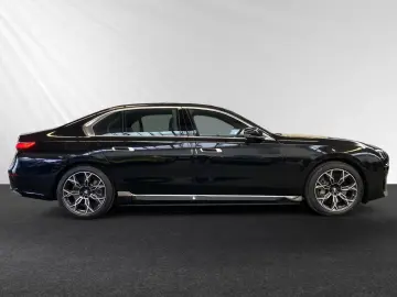 750e xDrive Selbstlenkende Systeme  360