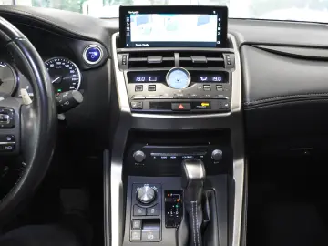 2020 Lexus NX 300h AWD Executive