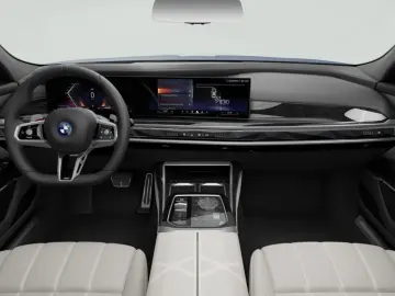 750e xDrive M-Sport SkyLounge DA PA-Pro Autm