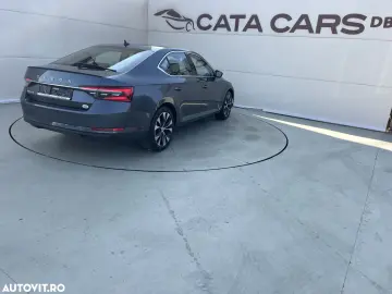 Skoda Superb 2.0 TDI DSG Selection