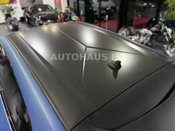 Urus SE BLU GRIFO MATT AD-PERSONAM CARBON 3D B&O