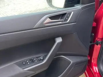 Volkswagen Taigo 1.5 TSI 150CP DSG7 R-Line