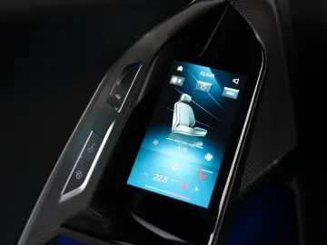 740 d xDrive M Sport SKYLOUNGE LUFT 360 B&W HUD