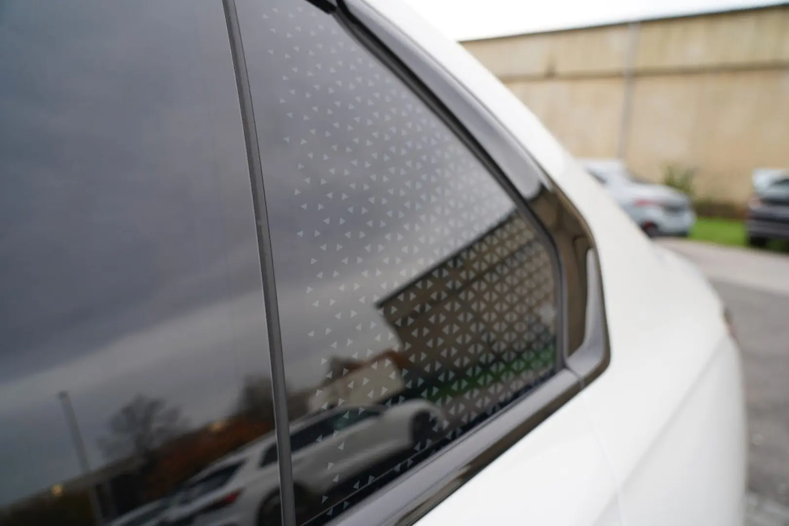 740 d xDrive M Sport SKYLOUNGE LUFT 360 B&W HUD