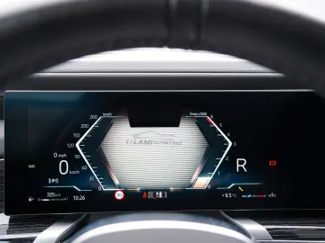 740 d xDrive M Sport SKYLOUNGE LUFT 360 B&W HUD