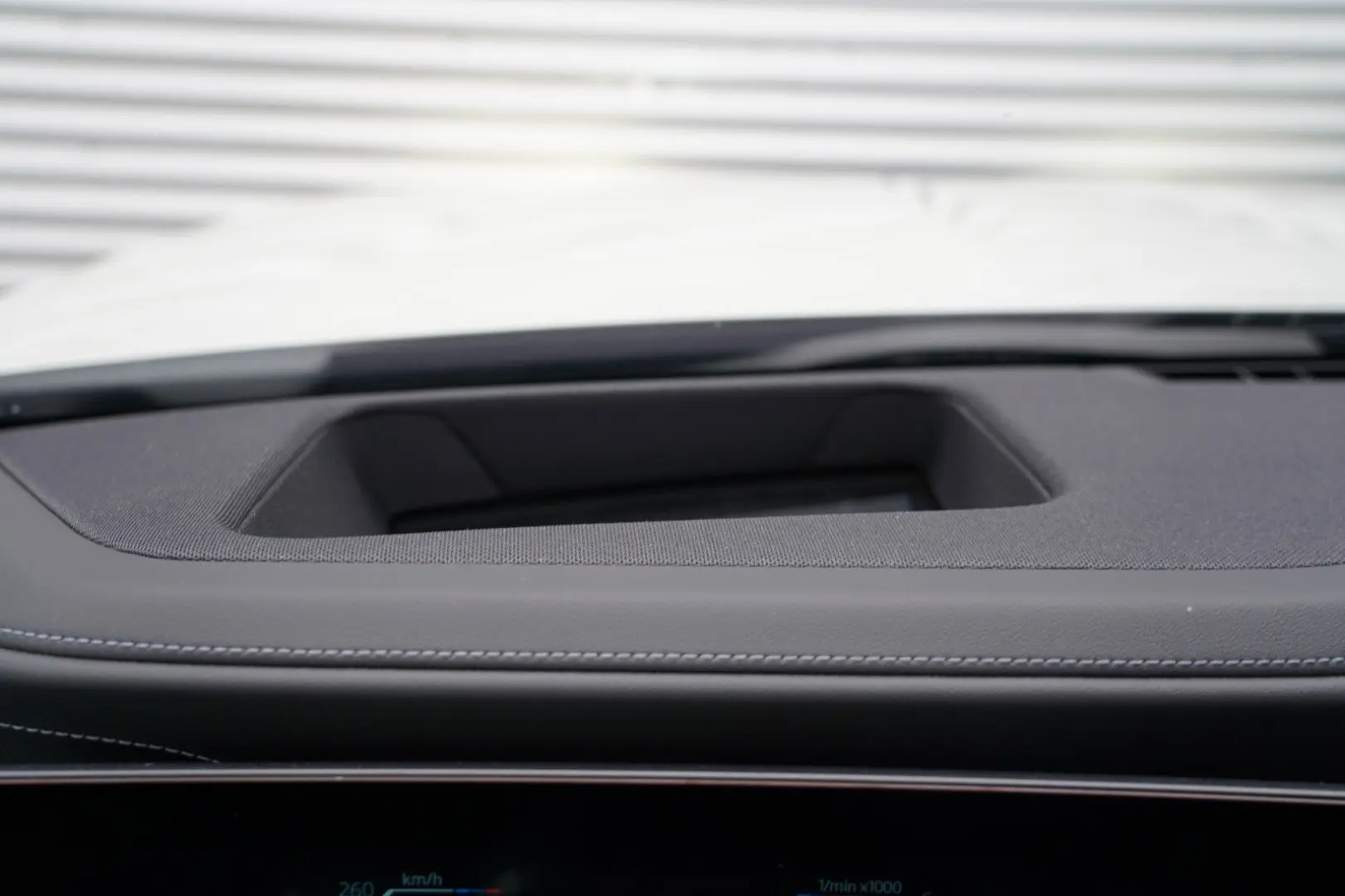 740 d xDrive M Sport SKYLOUNGE LUFT 360 B&W HUD