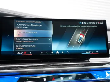 740 d xDrive M Sport SKYLOUNGE LUFT 360 B&W HUD