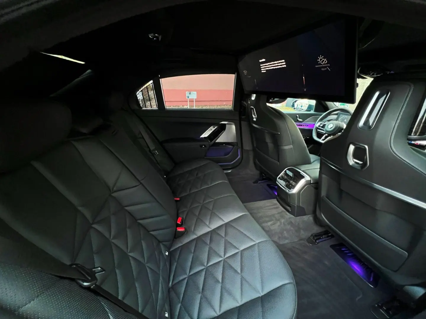 740d xDr. M-Sport Fond-Ent SkyL Autoba. 21  AHK