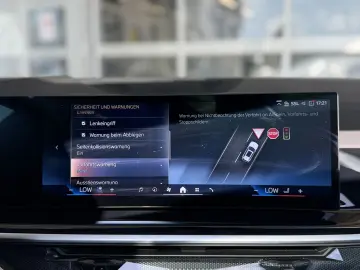 X5 40d xDrive M-SPORT LEDER Panorama 1. Hand