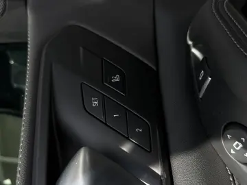 X5 40d xDrive M-SPORT LEDER Panorama 1. Hand