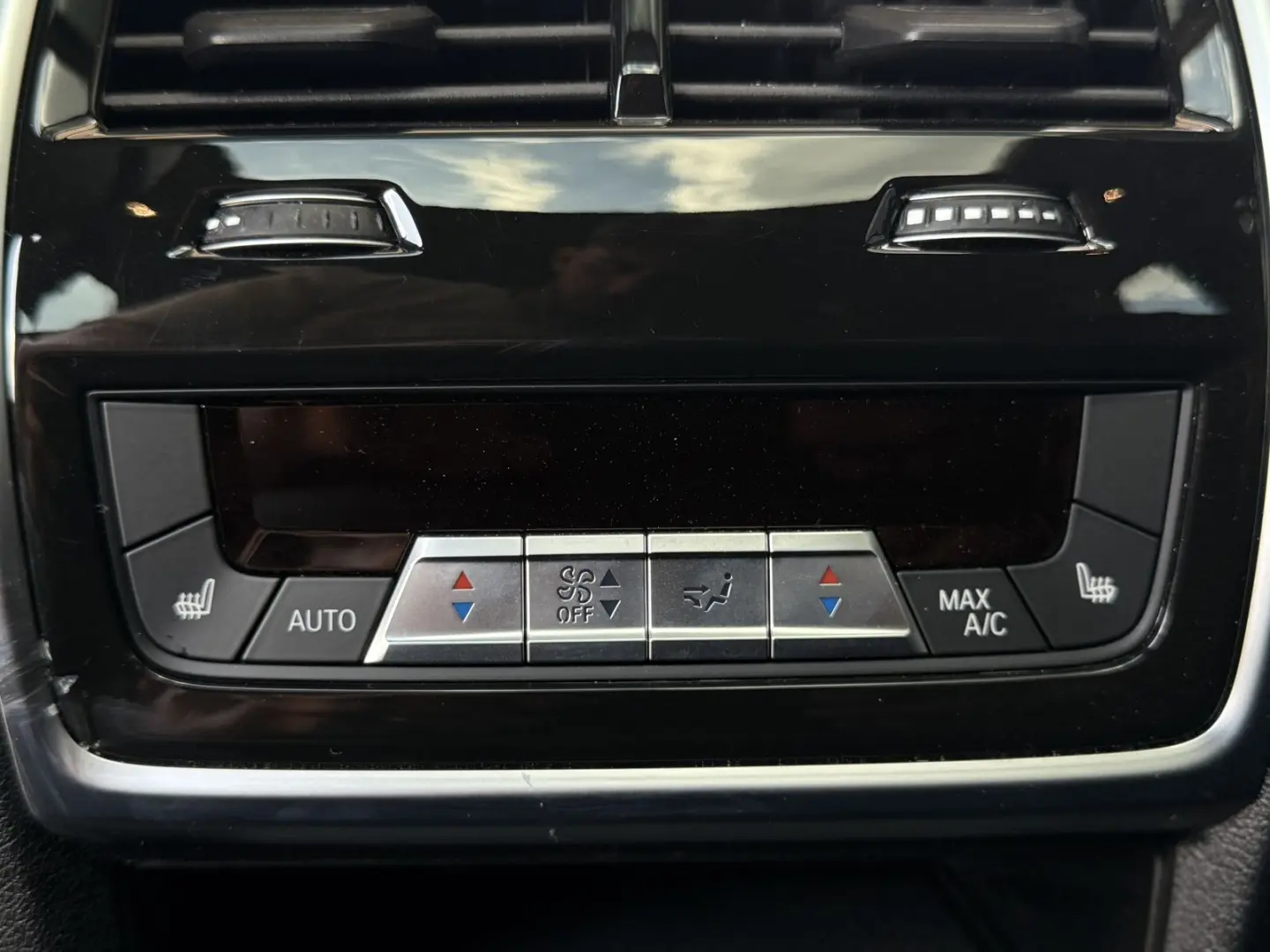 X5 40d xDrive M-SPORT LEDER Panorama 1. Hand