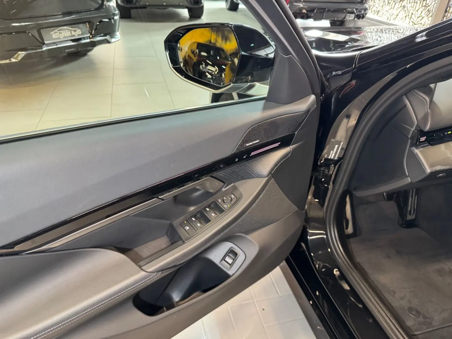 520i M Sport~PANO~LED~KAMERA 360 ~HEAD-UP