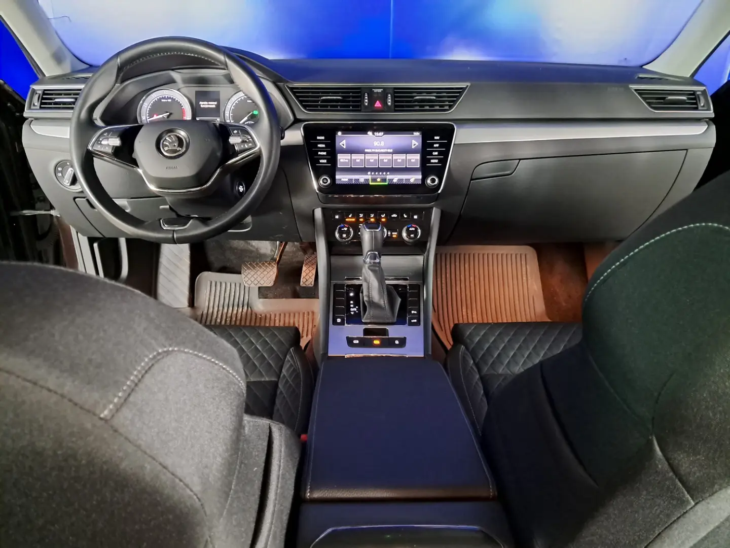 SKODA SUPERB AMBITION 1.5TSI DSG7