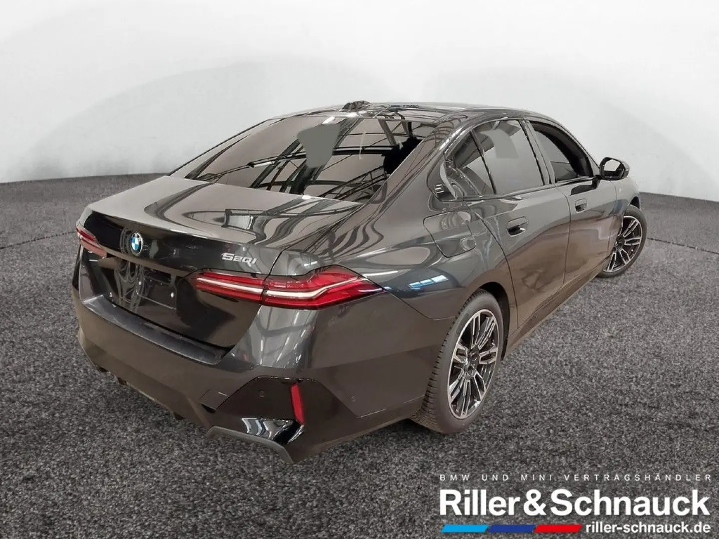 520 i M Sport AHK PANO HUD ACC MEM