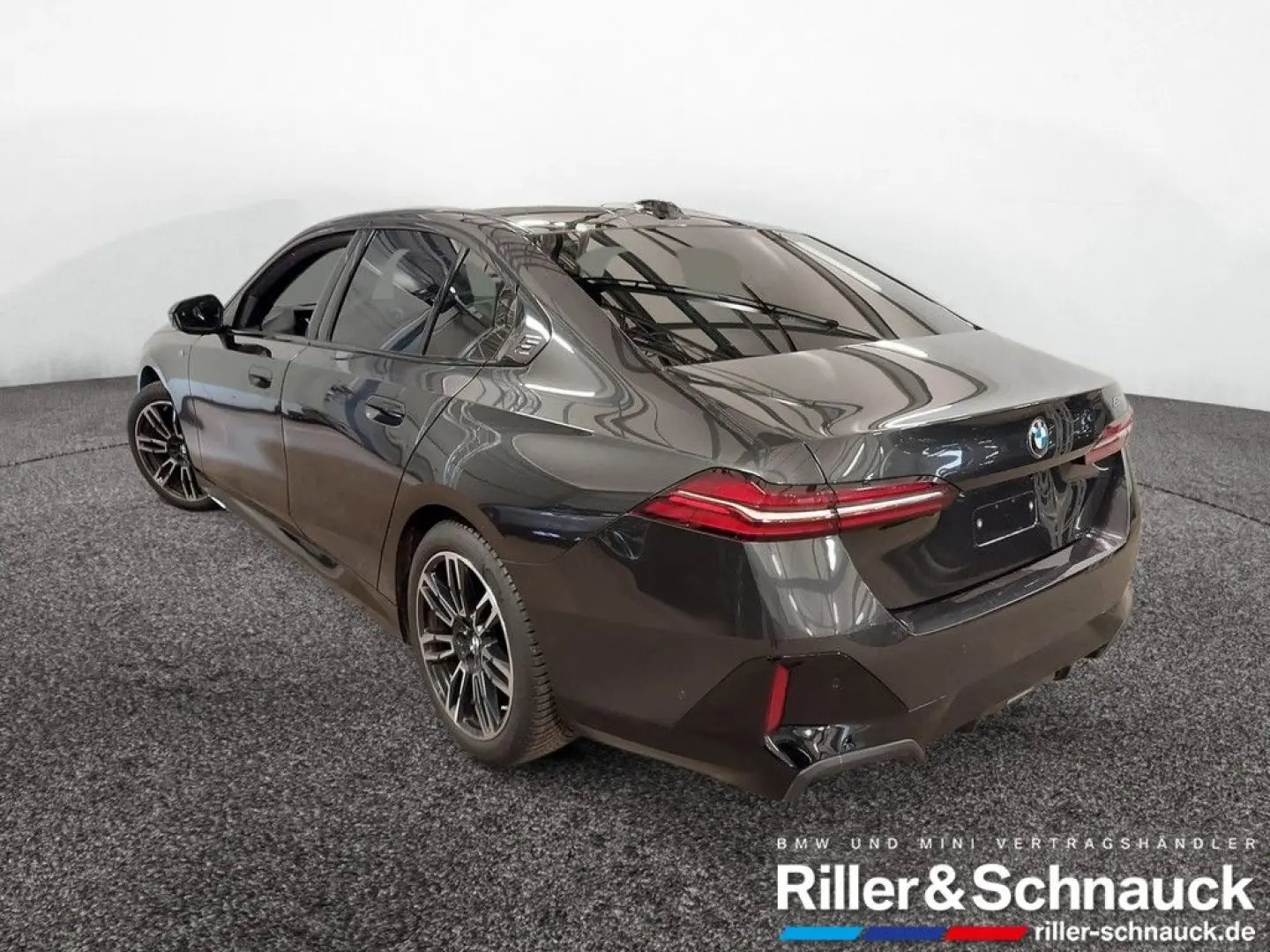 520 i M Sport AHK PANO HUD ACC MEM