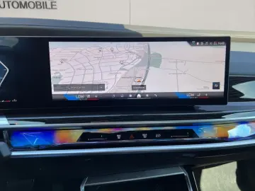 BMW 740d xDrive M-SPORTPAKET INNO KLIMA AKUSTIK