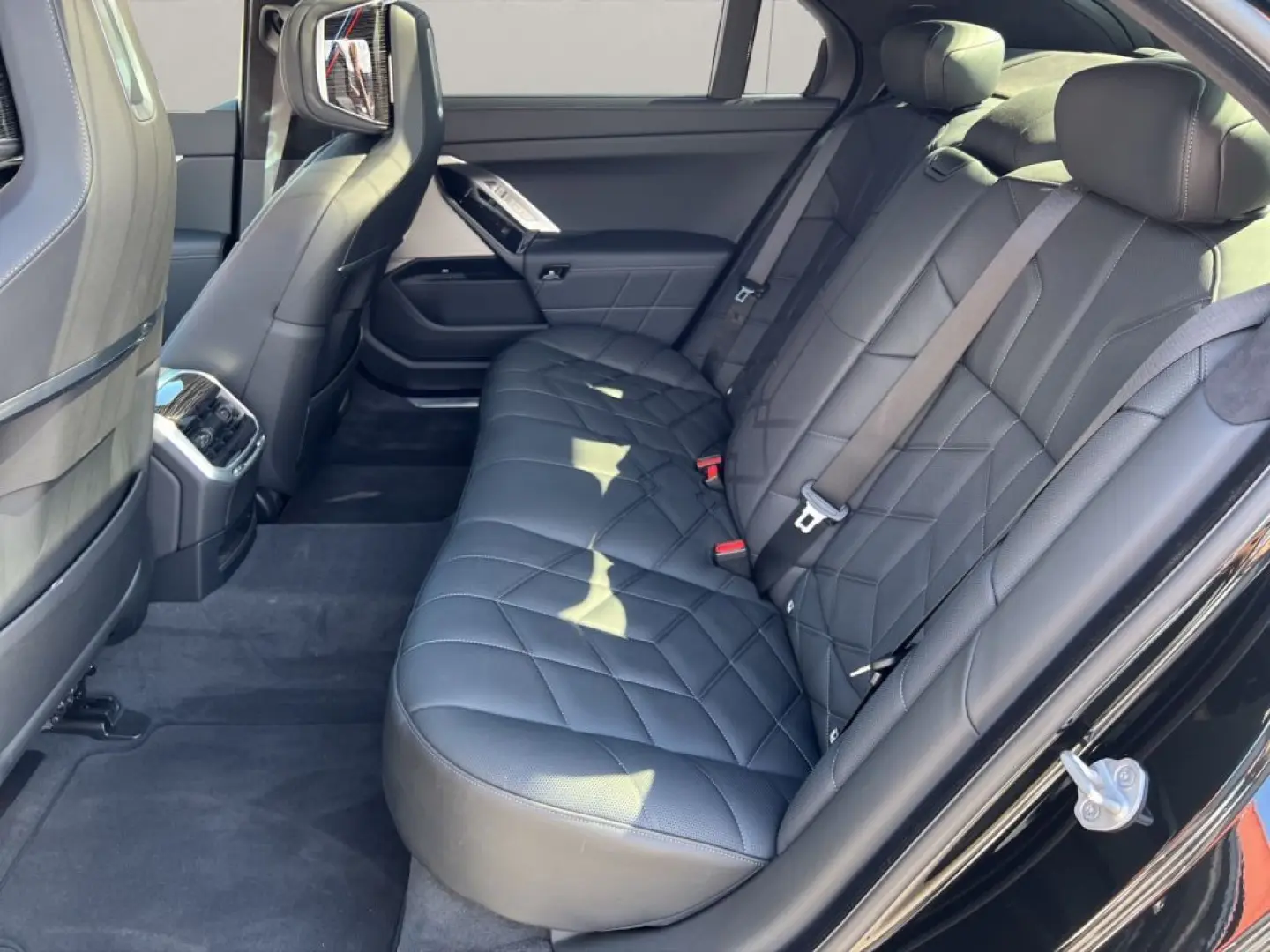 BMW 740d xDrive M-SPORTPAKET INNO KLIMA AKUSTIK