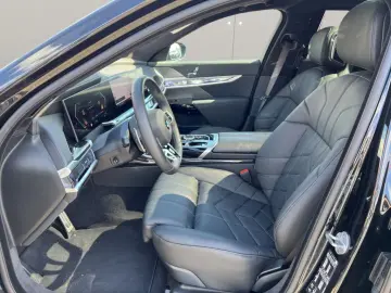 BMW 740d xDrive M-SPORTPAKET INNO KLIMA AKUSTIK