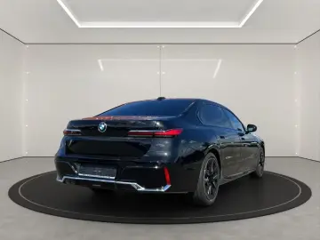BMW 740d xDrive M-SPORTPAKET INNO KLIMA AKUSTIK