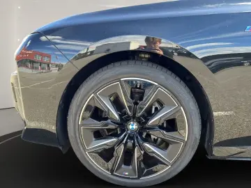 BMW 740d xDrive M-SPORTPAKET INNO KLIMA AKUSTIK