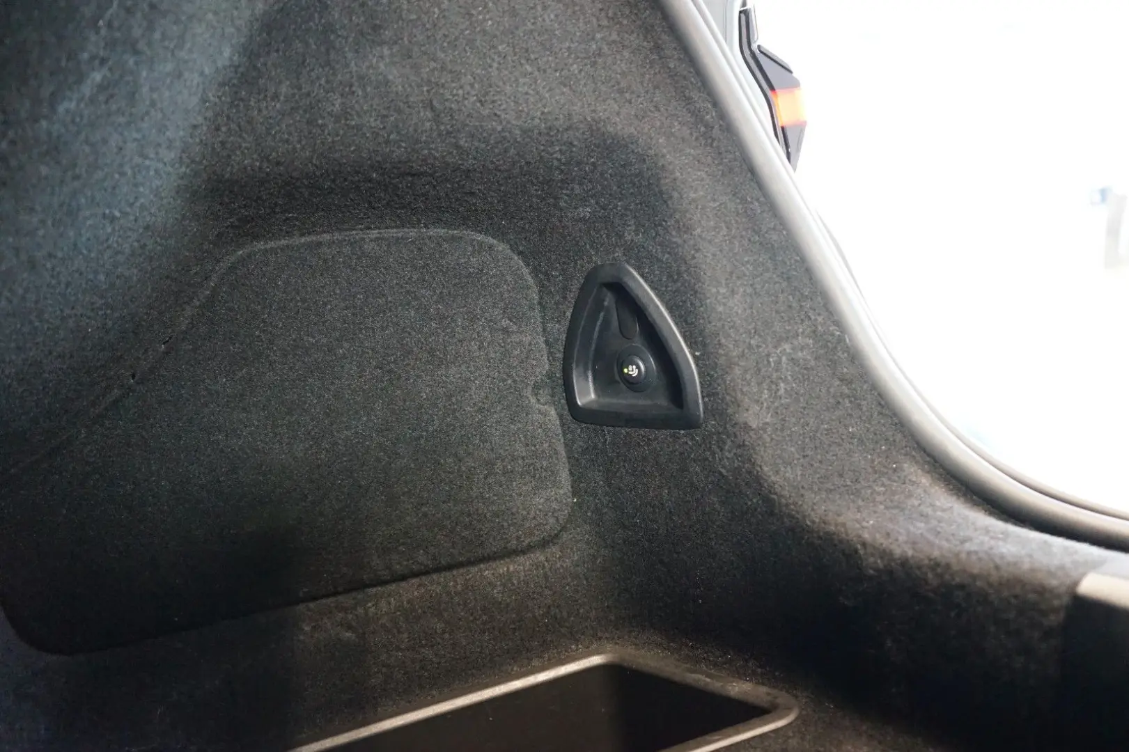 740dxDRIVE B&W INDIVIDUAL TOW SERVICE 86.529€NET