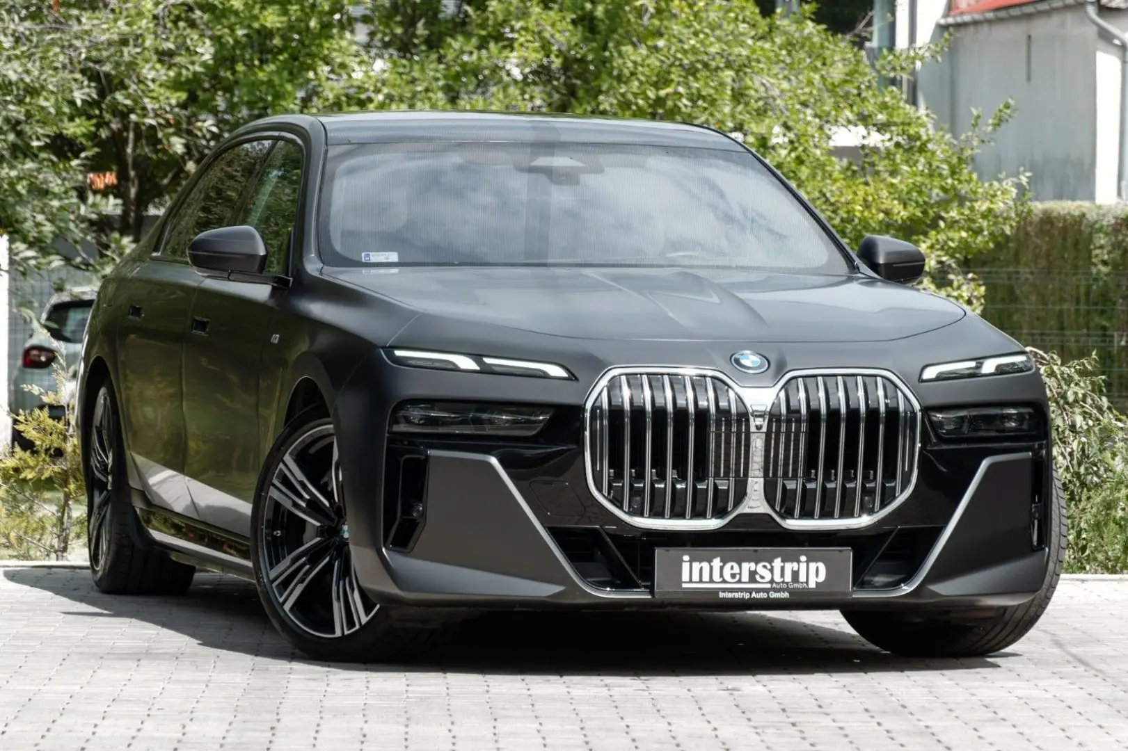 750e M SPORT.SKY.SOFTC.B&W.DR.ASS.360.INDIVIDUAL