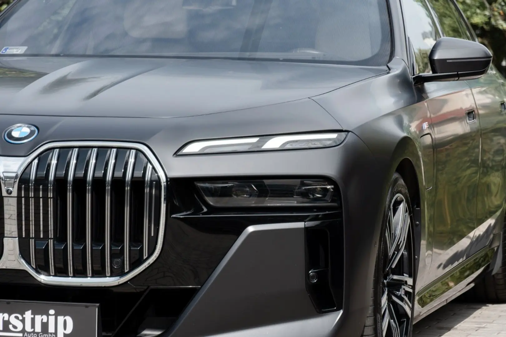 750e M SPORT.SKY.SOFTC.B&W.DR.ASS.360.INDIVIDUAL