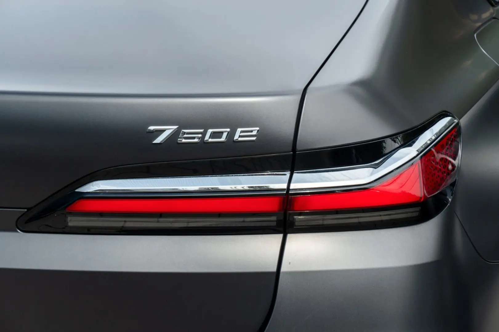 750e M SPORT.SKY.SOFTC.B&W.DR.ASS.360.INDIVIDUAL