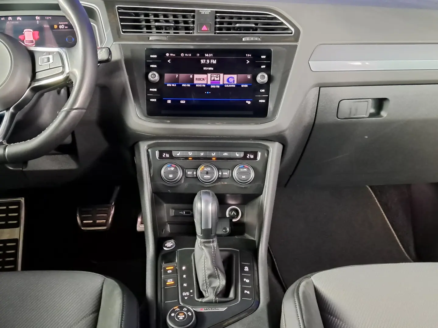 VOLKSWAGEN TIGUAN R-LINE 2.0TSI 190CP 4WD