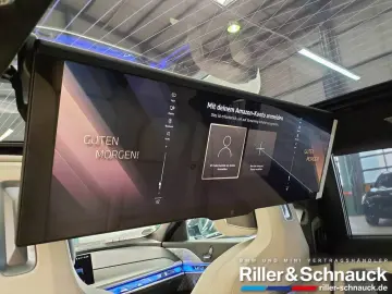 740d xDrive TV AUTOMATC DOORS LOUNGE SEATING