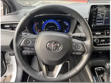 Corolla 1.8 TS  Technik Paket RFK LED SHZ