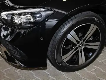 C 180 TOTWINKEL SCHIEBEDACH LEDER BRAUN CARPLAY