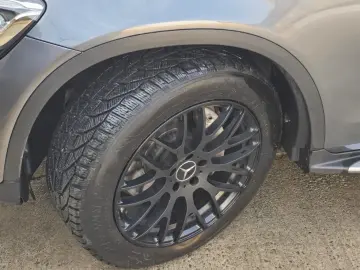 Mercedes-Benz GLC 220 d 4MATIC