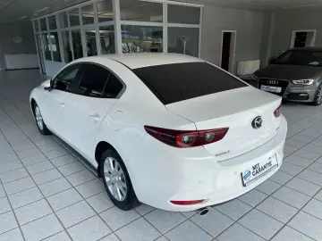 3 Lim. 4-trg. LED NAVI AbstTemp HeadUP TOP-Zust