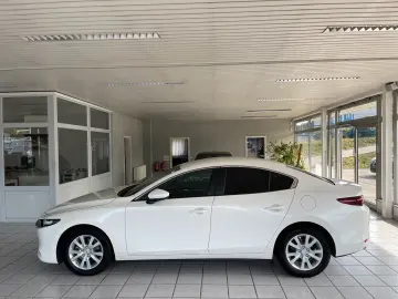 3 Lim. 4-trg. LED NAVI AbstTemp HeadUP TOP-Zust