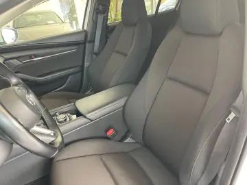 3 Lim. 4-trg. LED NAVI AbstTemp HeadUP TOP-Zust