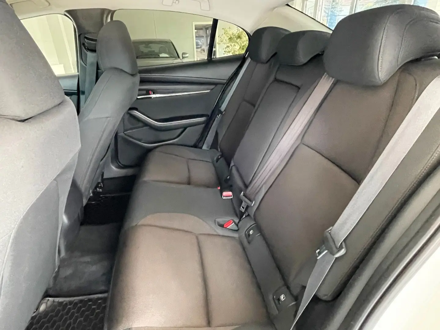 3 Lim. 4-trg. LED NAVI AbstTemp HeadUP TOP-Zust