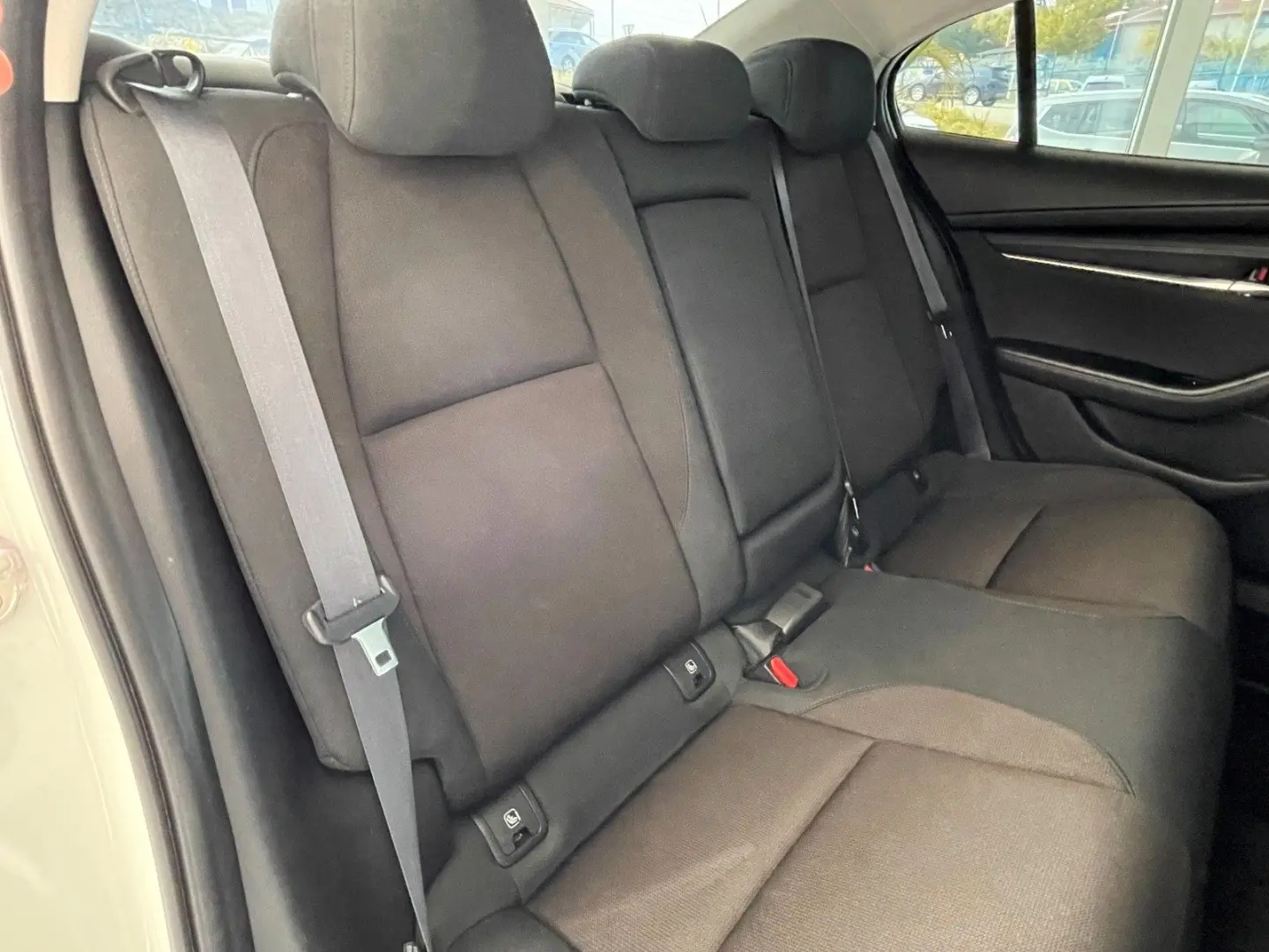 3 Lim. 4-trg. LED NAVI AbstTemp HeadUP TOP-Zust