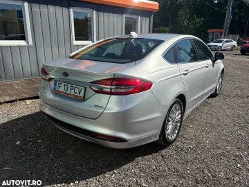 Ford Mondeo 2.0 HEV Titanium