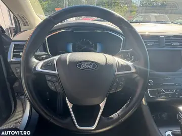 Ford Mondeo 2.0 HEV Titanium