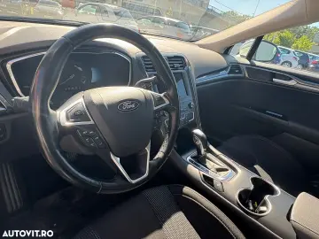 Ford Mondeo 2.0 HEV Titanium