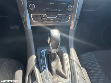 Ford Mondeo 2.0 HEV Titanium