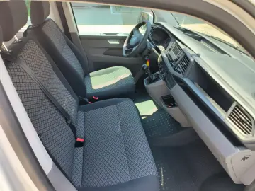 VOLKSWAGEN CARAVELE 2.0 TDI MANUAL 9 LOCURI