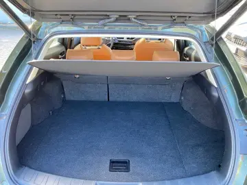 UX 250h 2.0 Hybrid Luxury Ventilation 360 HUD